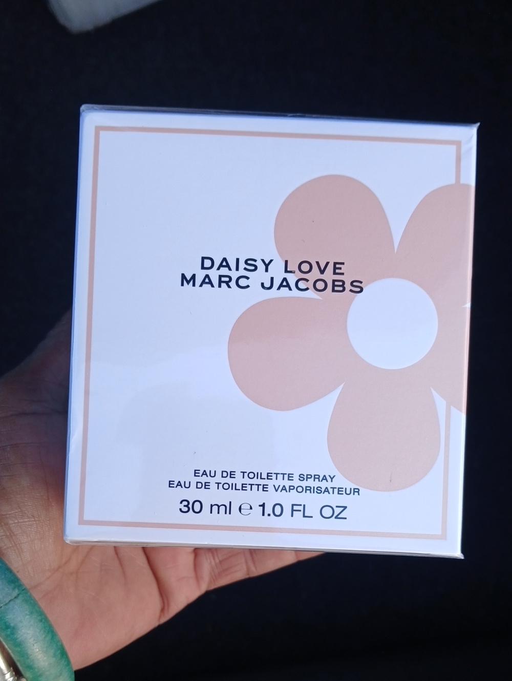 NWT DAISY LOVE